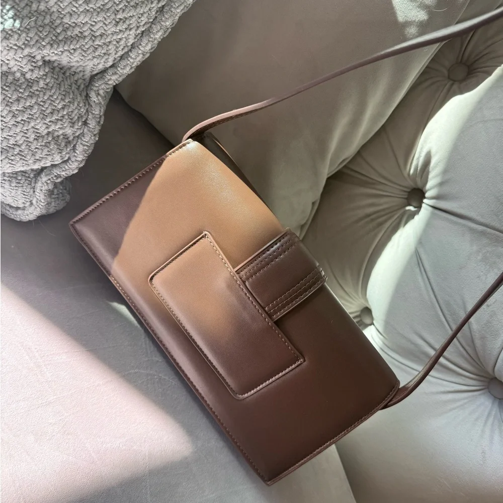 Jacquemus Brown Leather Shoulder Bag - Picture 2 of 10